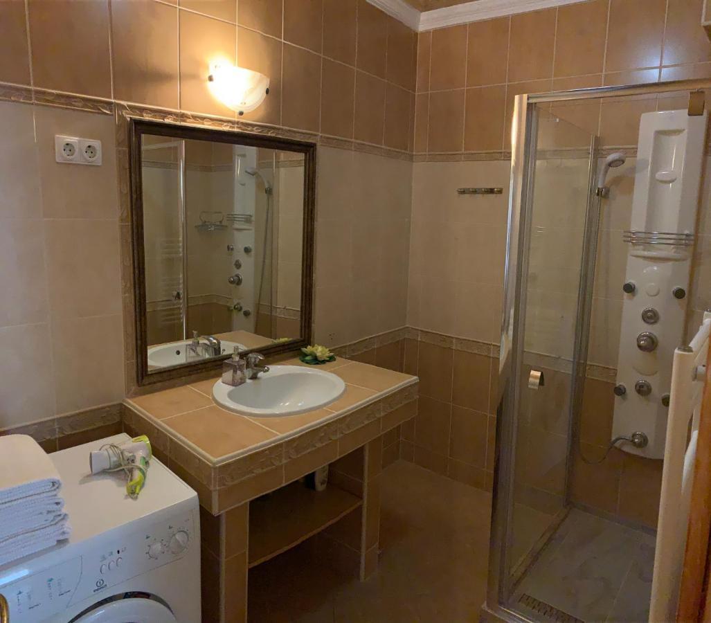 Relax Apartman Hajduszoboszlo Exterior photo